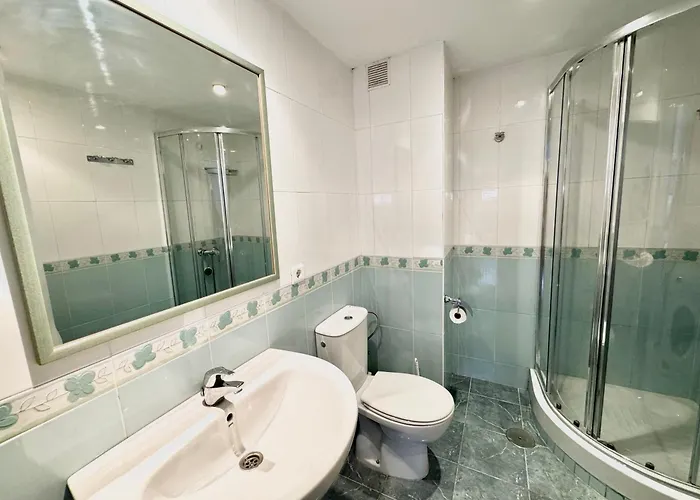 Apartman Frente A La Playa Con Vistas Y Garaje, Nucleo Cristal Torremolinos