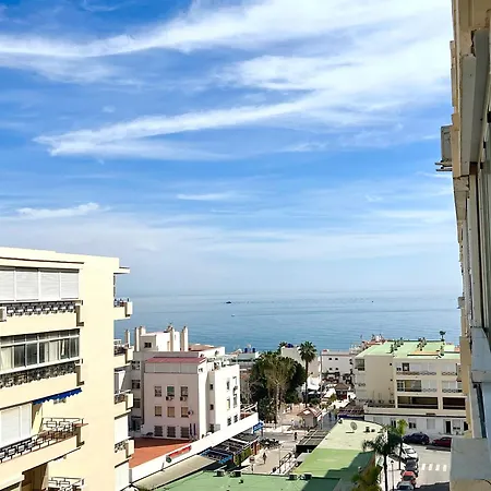 Apartamento Frente A La Playa Con Vistas Y Garaje, Nucleo Cristal